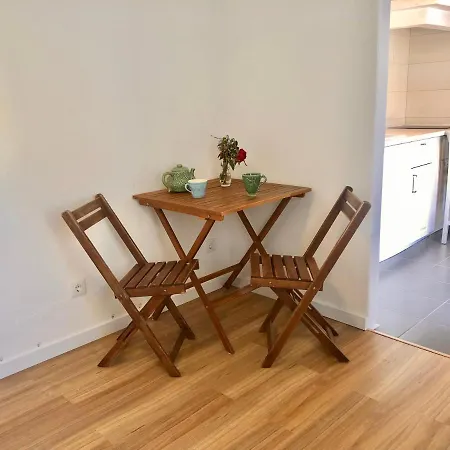 Cosy Studio With Sunny Patio In *