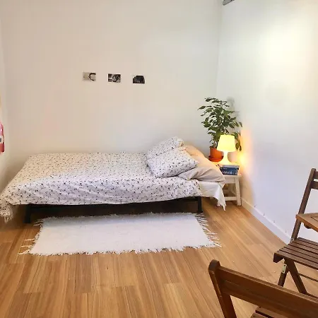 Quarto em Acomodações Particulares Cosy Studio With Sunny Patio In
